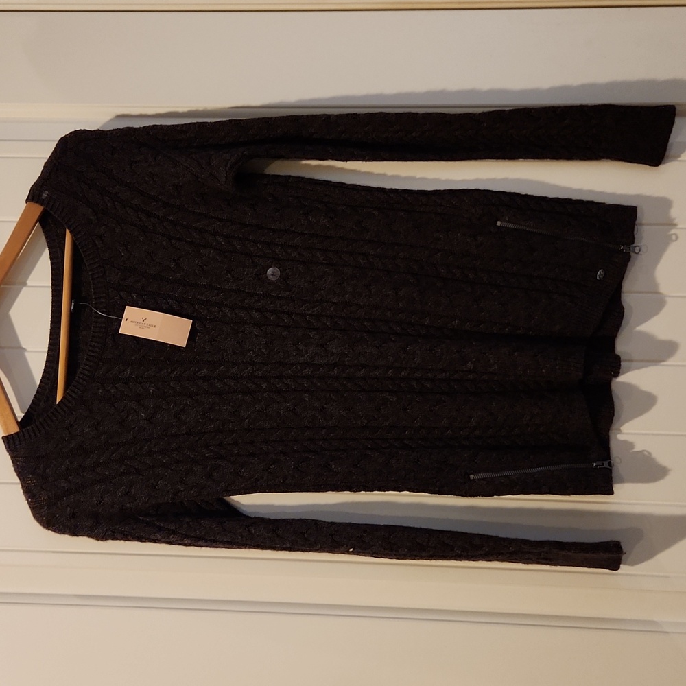 American Eagle Sweater Brown size m